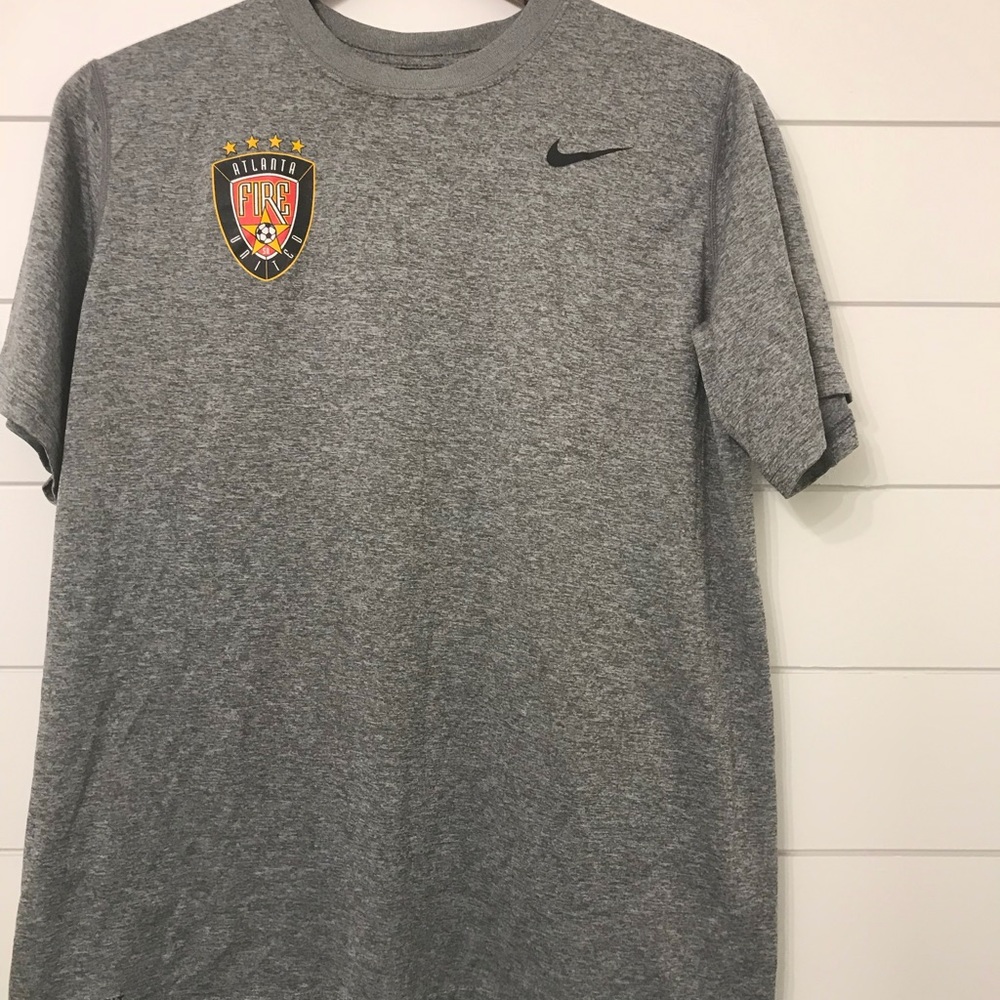 Nike Atlanta United Fire Dry Fit Tee Kids Size XL